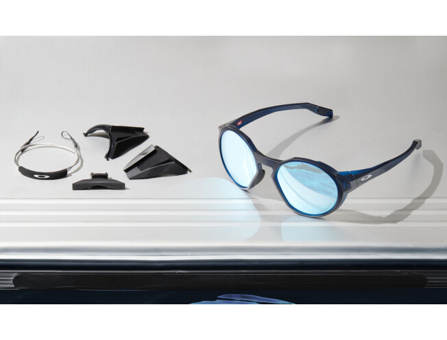 OAKLEY Clifden Matte Translucent Blue Prizm Deep Water Polarized