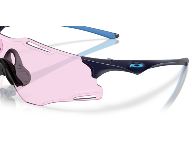 OAKLEY Cybr Zero Polished Navy Prizm Low Light