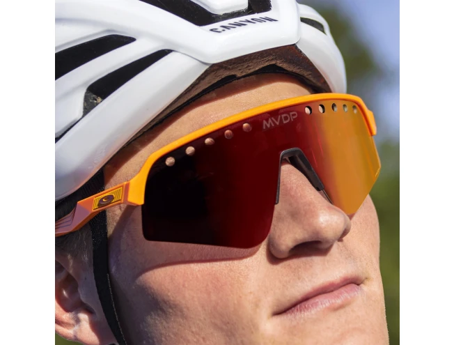 Päikeseprillid OAKLEY Sutro Lite Sweep Mathieu Van Der Poel Orange Sparkle Prizm Road